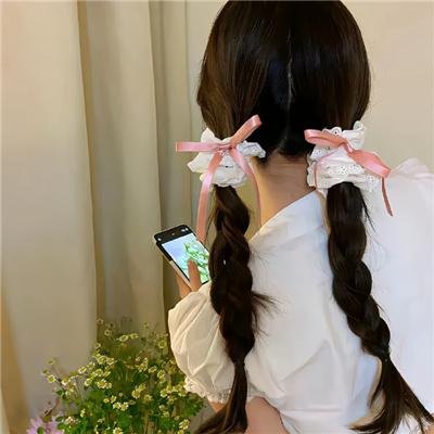 女大学生